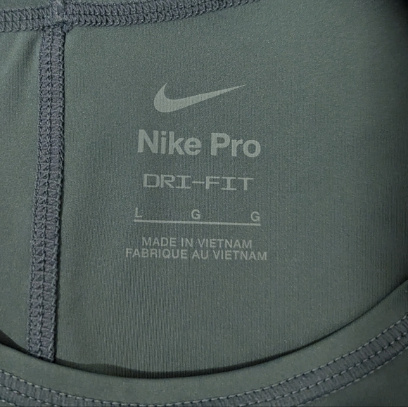 Nike Pro Training Dri-FIT Teal Crop Tank Women's Size Large - Picture 3 of 7